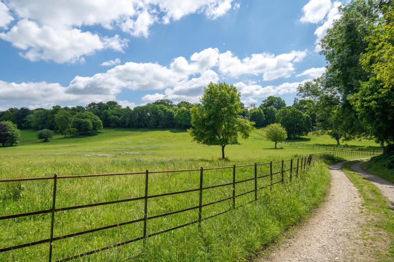 Henge Estate - Restored Manor House, Up To 11 En-Suite Bedrooms Shrewton Exteriör bild